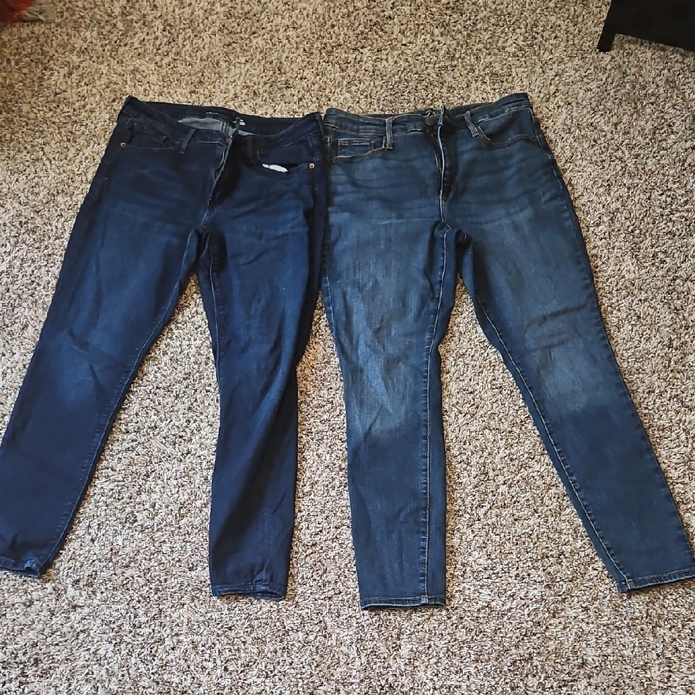 Universal Thread Blue Denim Jeans